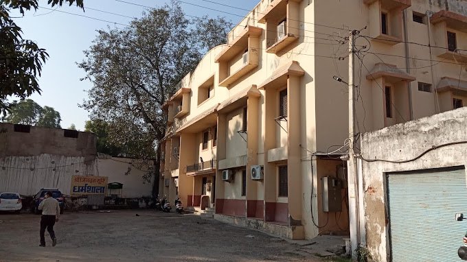 udaipur - vasupujya jain mandir and jindutt dharamshala